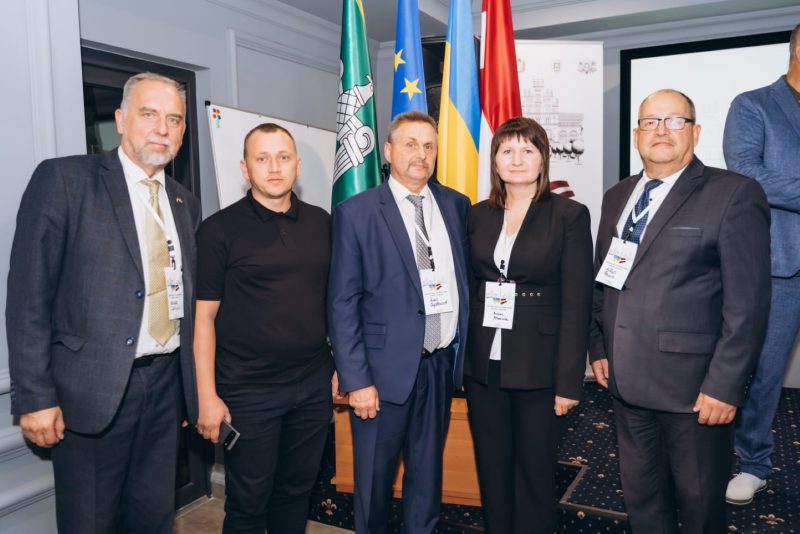 Pašvaldības pārstāvji piedalās Ukrainas - Latvijas biznesa forumā Černivcu pašvaldībā Ukrainā