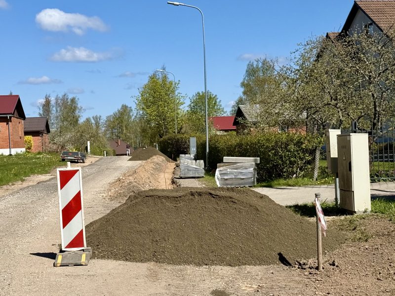 Alūksnē turpinās uzņēmējdarbībai nozīmīgas ielas atjaunošana