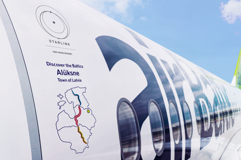 airBaltic lidmašīna nosaukta Alūksnes vārdā