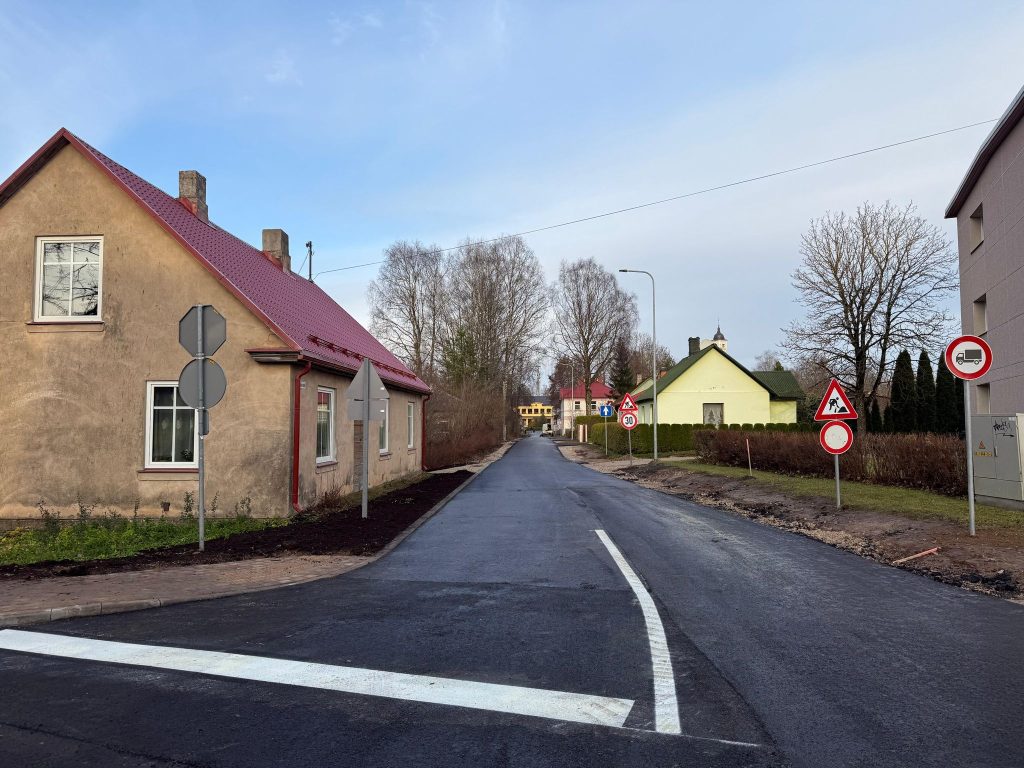 Helēnas ielas posmā seguma atjaunošana turpināsies pavasarī