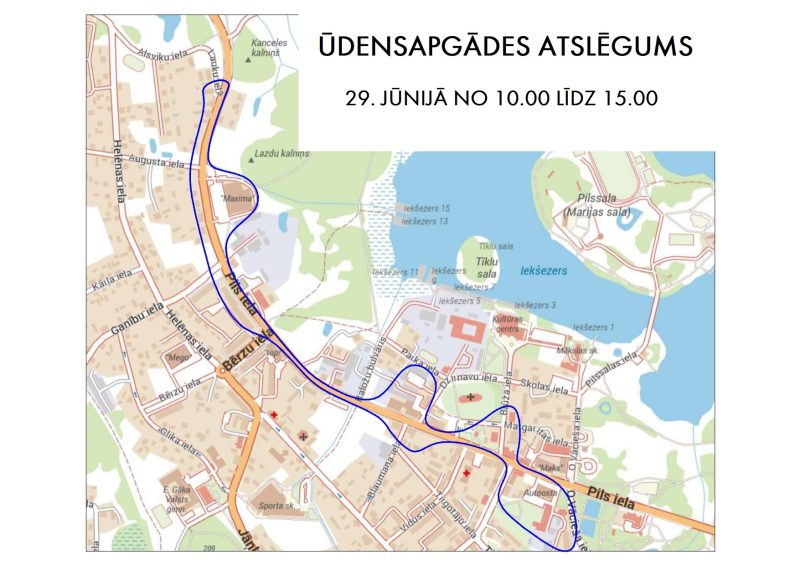 Karte, kas ilustrē ūdensapgādes atslēgumu 29. jūnijā no 10.00 līdz 15.00. Zilā līnija iezīmē skartās ielas, tostarp Pils ielu, Bērzu ielu un apkārtējās teritorijas pie Iekšezera ezera.